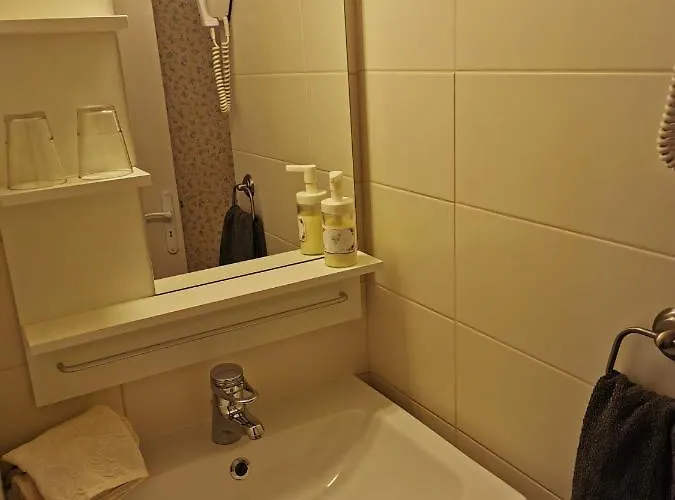 La Maison De Celine 3*